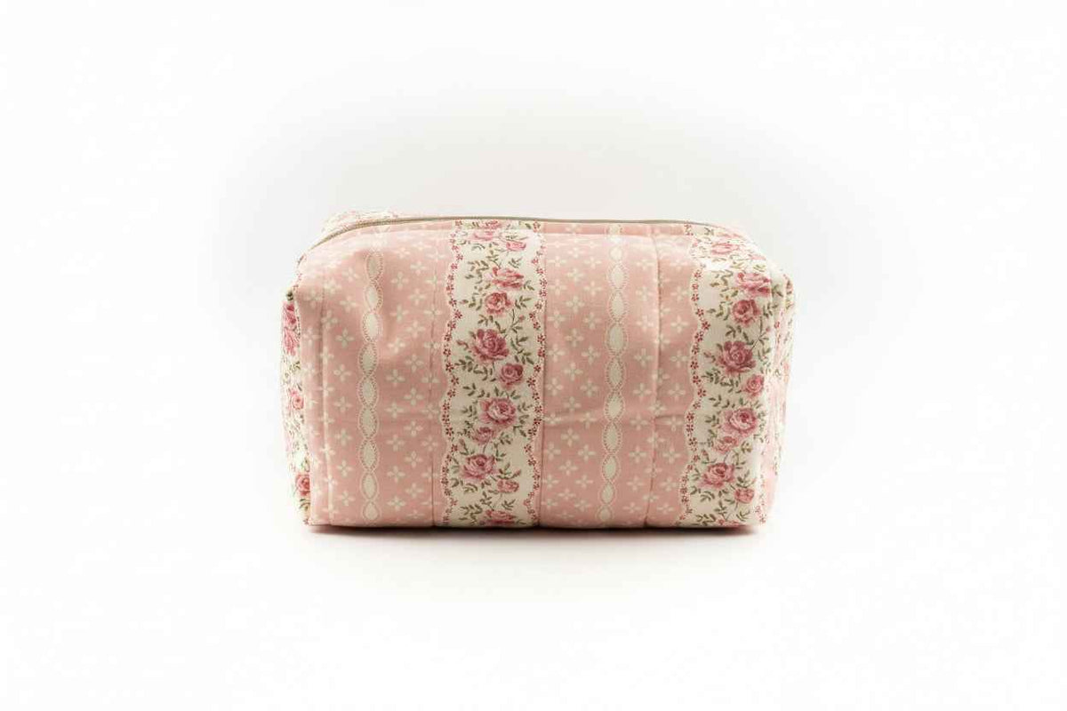 Handmade Quilted Zippered Boxy Bag - Large Pink Rambler