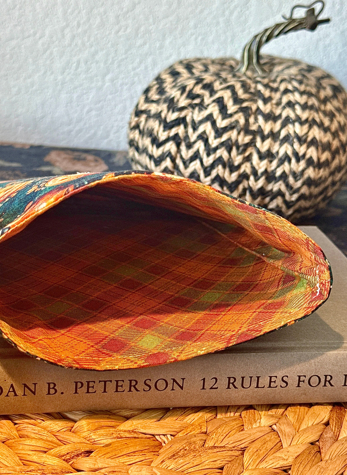 Handmade quilted Gilded Gourd book sleeve by Leia's Handmade, Colorado. Liner / interior view.