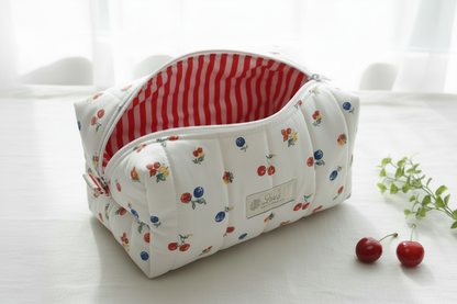 Boxy bag open - clean stripe lining